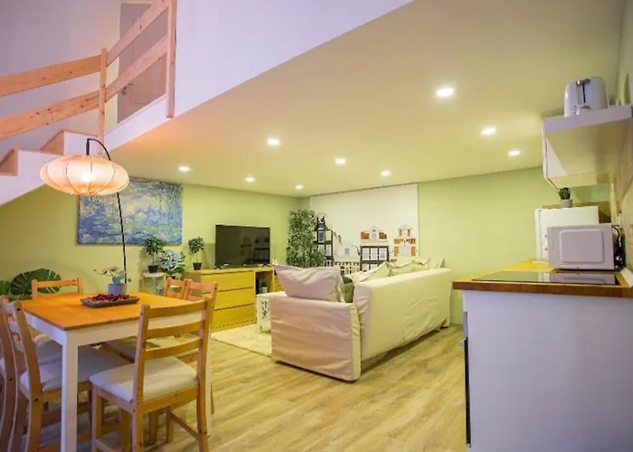 Cosy 2 Bedroom Flat In Akacfa St., Sol
